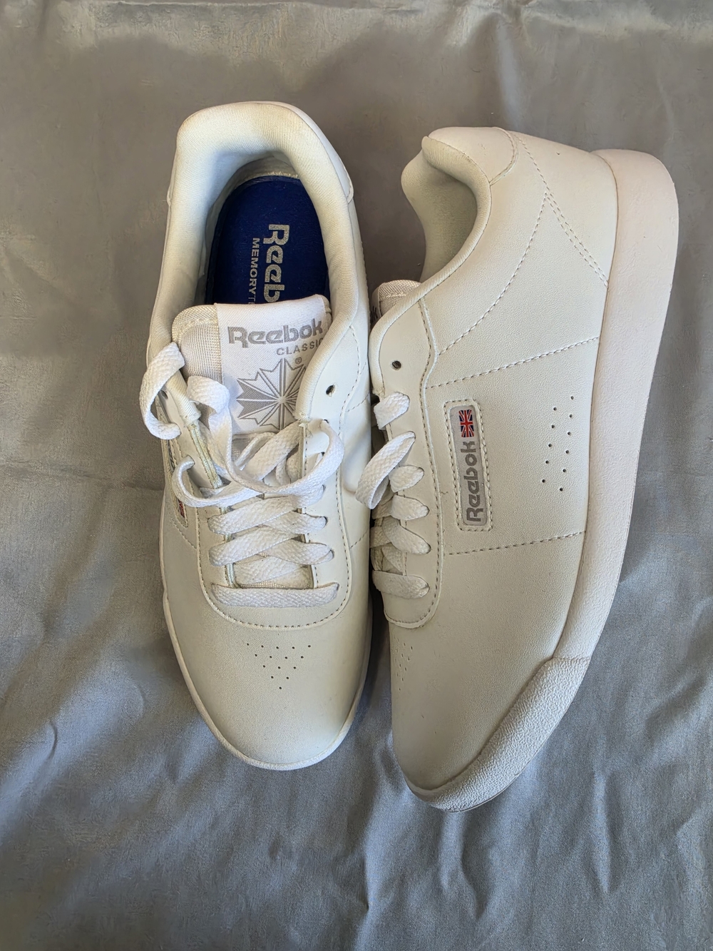 New Reebok Women's Princess Walking Shoes - White Memory Tech Size 7 WIDE